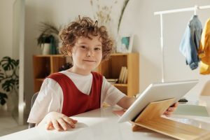 Las TIC en aulas extraescolares para mejorar la educación de los niños